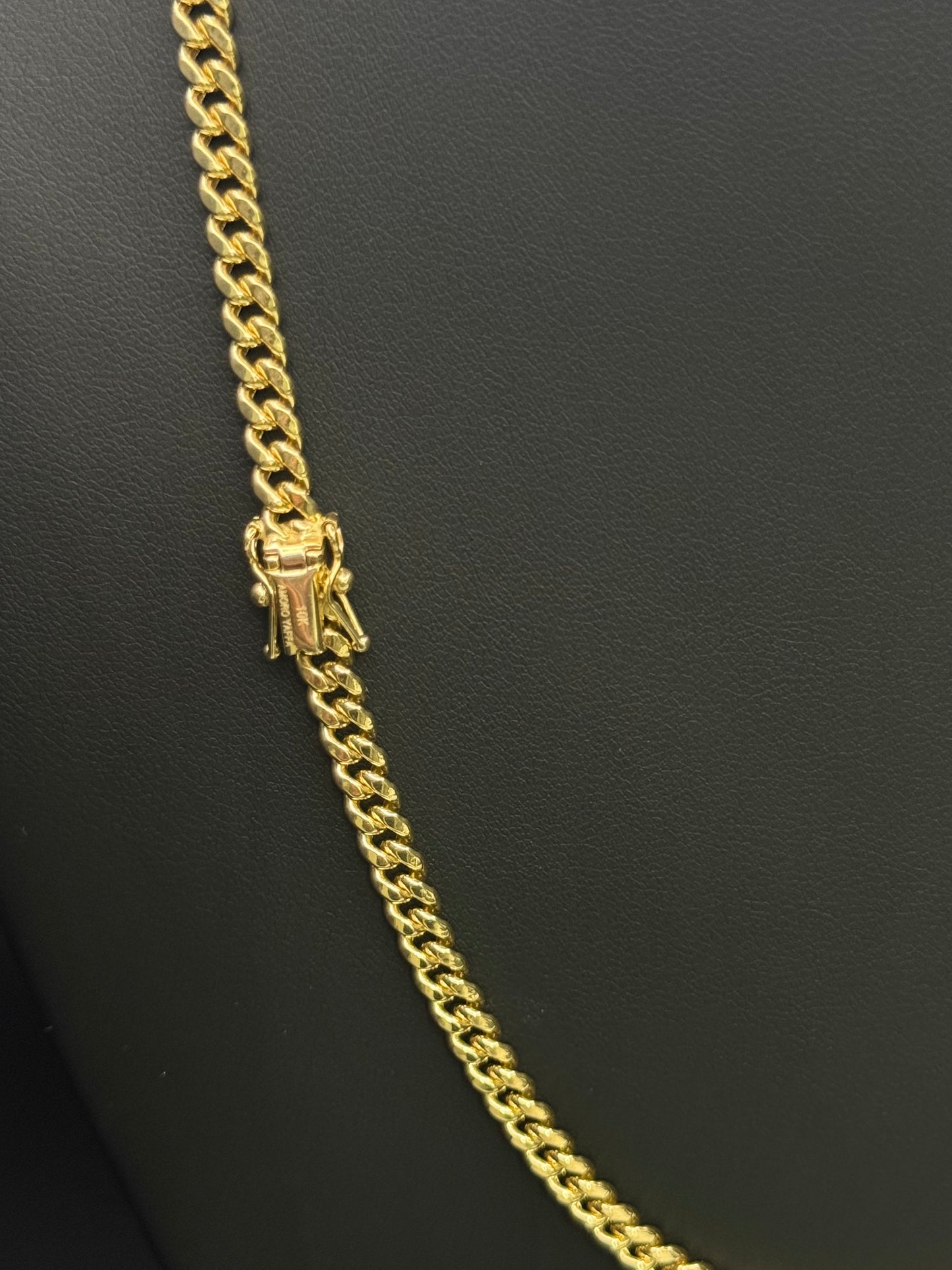 Amoro 10K Cuban Link Chain 4.5mm 20”