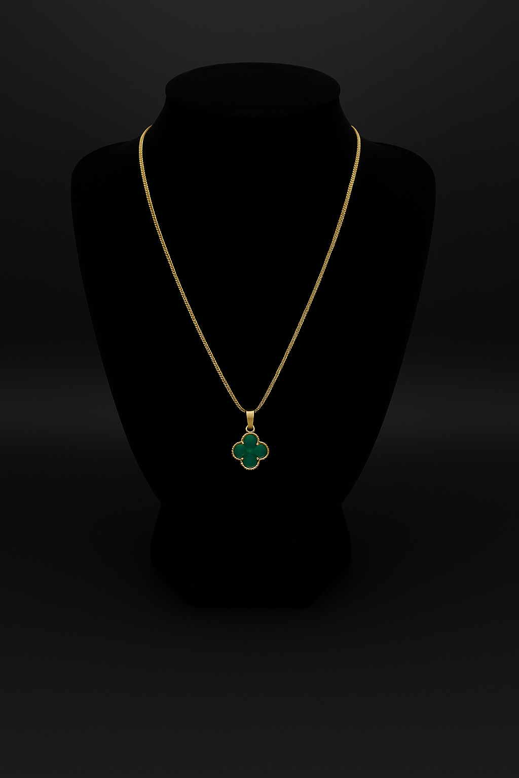 Green Clover 10K Gold Necklace – 16mm