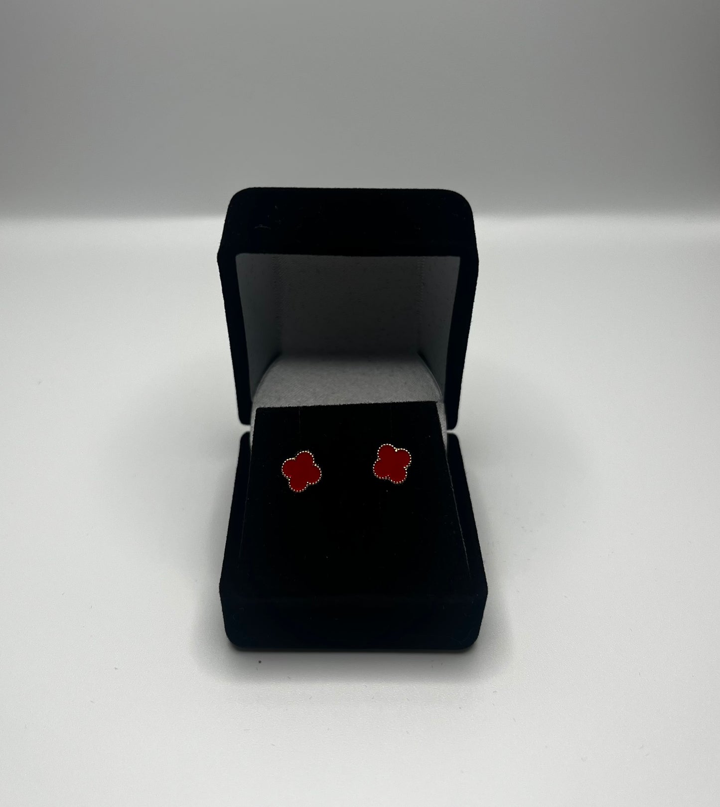 Clover Stud Earrings – Red