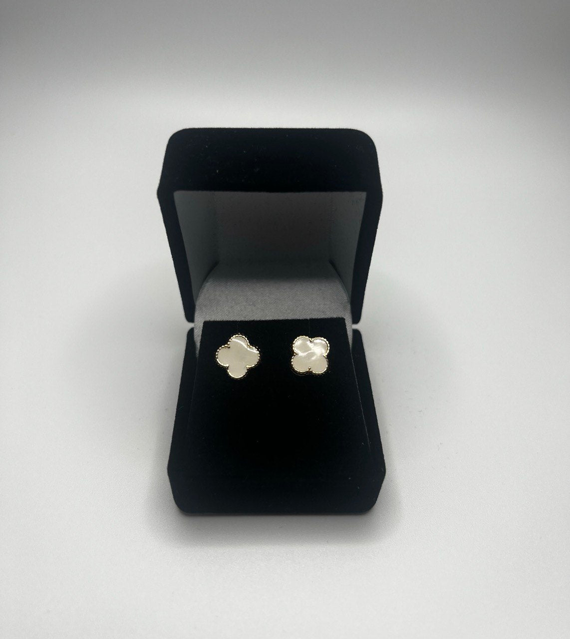 Yellow Gold Clover Stud Earrings – White