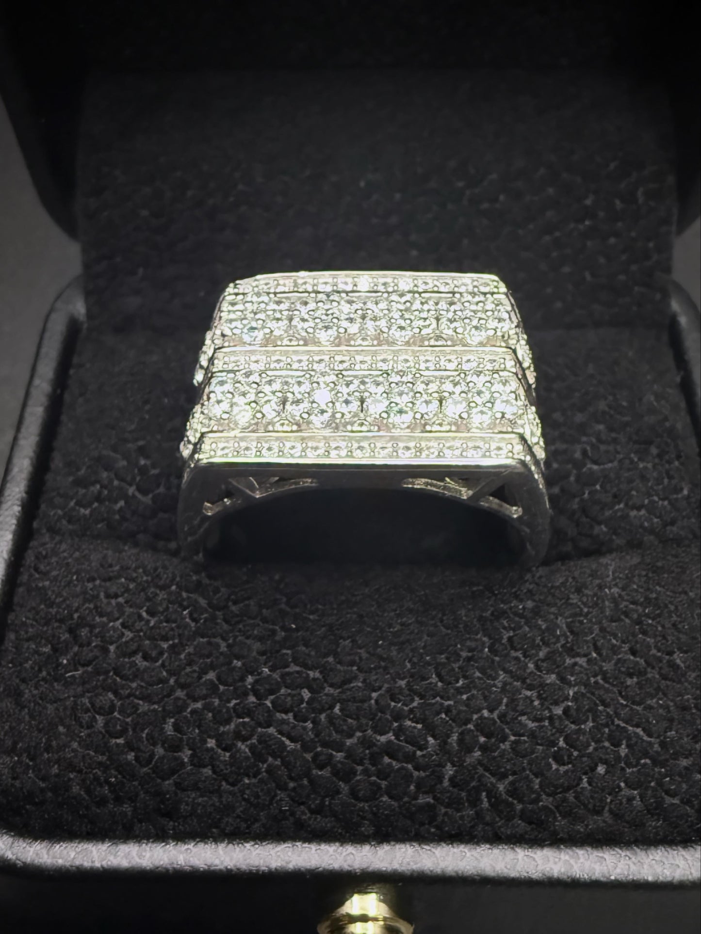 Iced Out Rectangular Ring - 925
Sterling Silver CZ| Size 9
