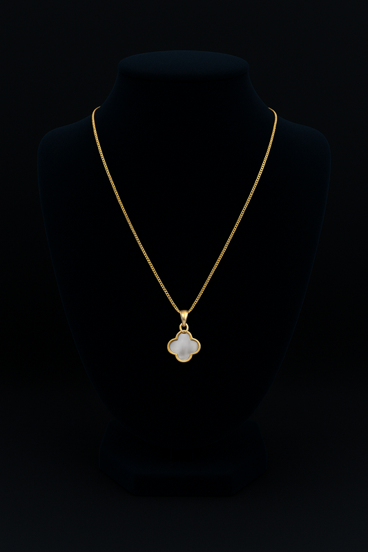 White Clover 10K Gold Necklace – 16mm