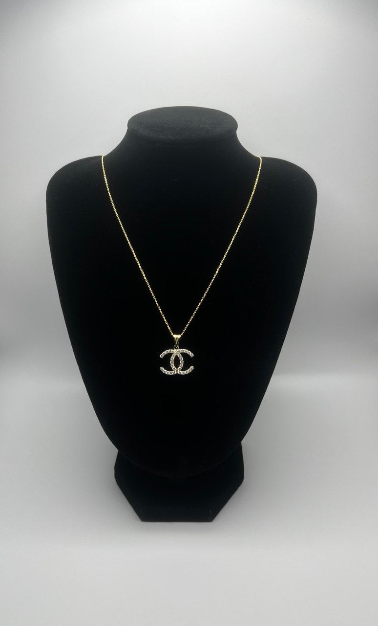 Gold Necklace with Double C Pendant – 16mm